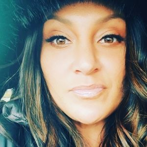 Meet your Posher, Gina